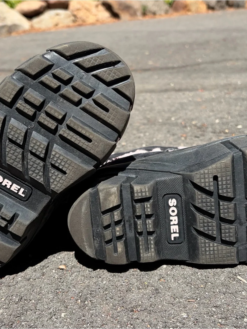 Sorel children snow